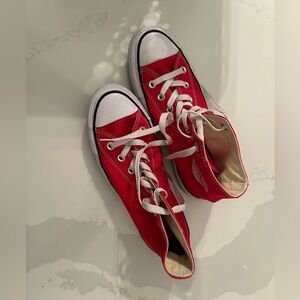 High Top Converse Chuck Taylor’s